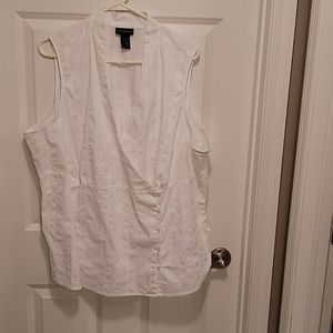 Lane Bryant 26/8sleeveless white blouse w/ silver